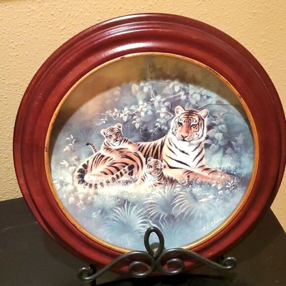 Collector Plate by Artist T.C.Chiu, "The Siberian Tiger". - Picture 1 of 4